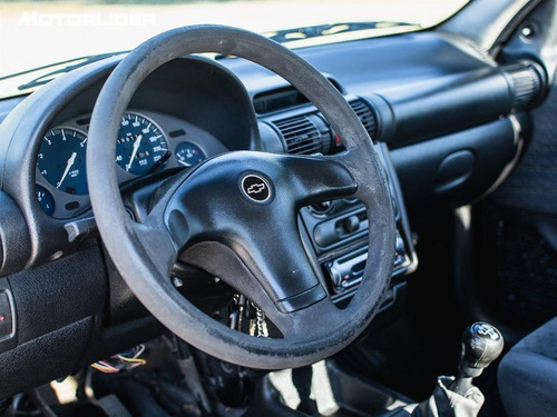 Chevrolet Corsa Classic Gls 1.6 - Permuta / Financia