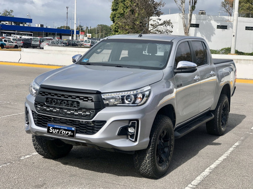 Toyota Hilux Pick-up 2.8 Cd Srx 177cv 4x4
