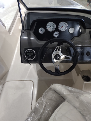 Canestrari 208 D/f Con Mercruiser 200 V6