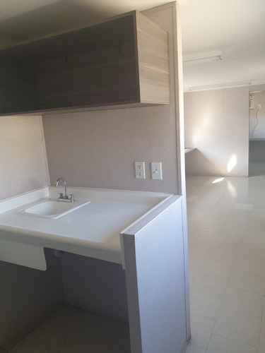 Caseta Camper Remolque Traila Oficina Móvil 2 Privados Y Wc
