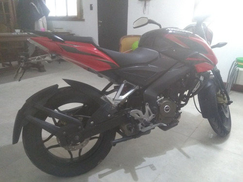 Imagen 2 de 9 de Bajaj Rouser Ns 200