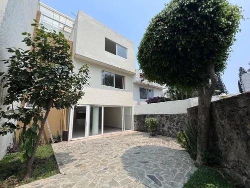 Casa Remodelada | Lomas De Cortes