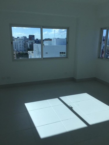 Apartamento De Tres Habitaciones En Venta En El Vergel
