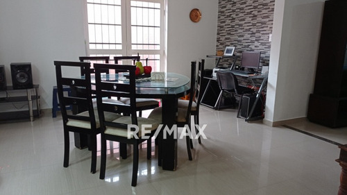 Imagen 3 de 10 de Se Vende Casa Elegante En Lomas Del Bosque, Tipuro
