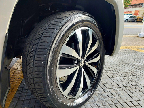 Imagem 15 de 17 de Volkswagen Amarok Highline Cd 4x4 Diesel 2013