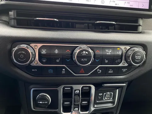 Jeep Wrangler Sahara 4xe