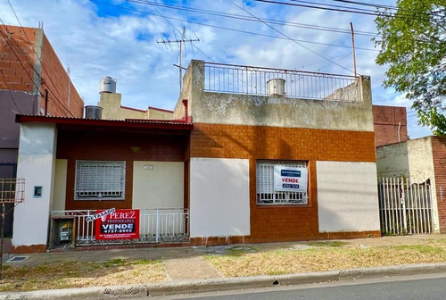 Casa En Venta Zona Boulogne.