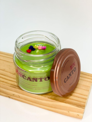 Imagem 2 de 2 de Vela Aromática - Encanto 100gr