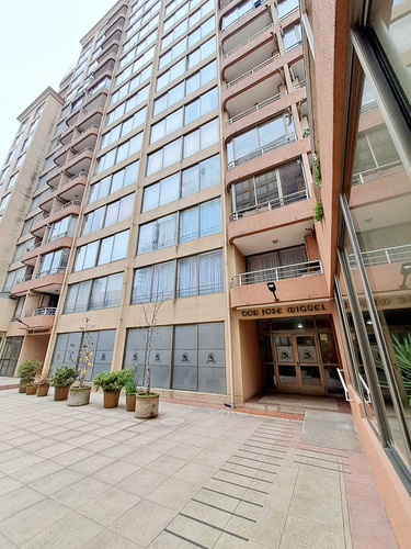 Amoblado! Amplio Dpto, Portal Bicentenario (101322)