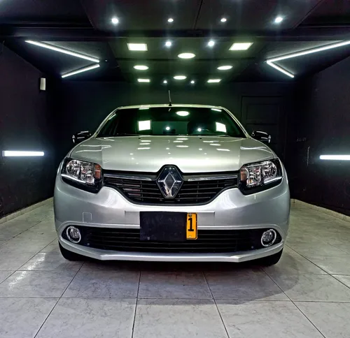 Renault Logan 1.6 Exclusive