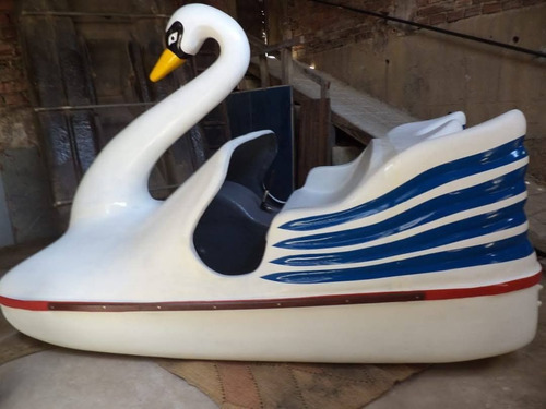 Pedalinho Cisne Novo/sem Uso - Ferragens 100% Aço Inox