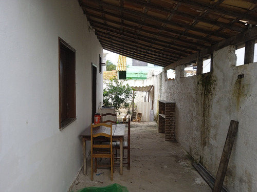 Casa Dois Quartos Amplos,sala Banheiro,cozinha,garagem Três