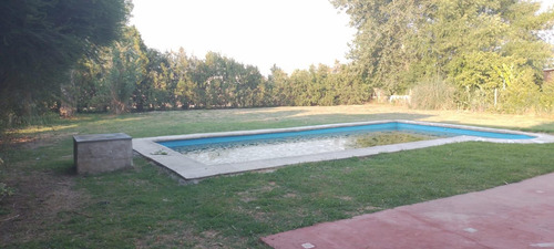 Casa En Venta - 3 Dormitorios 2 Baños - 900mts2 - Nordelta