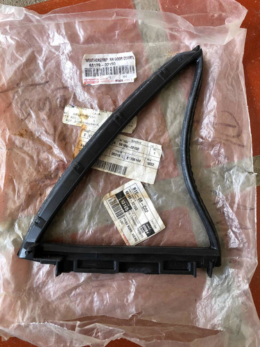 Goma Vidrio Quarter Trasero Izquierdo Toyota Corolla 09-14