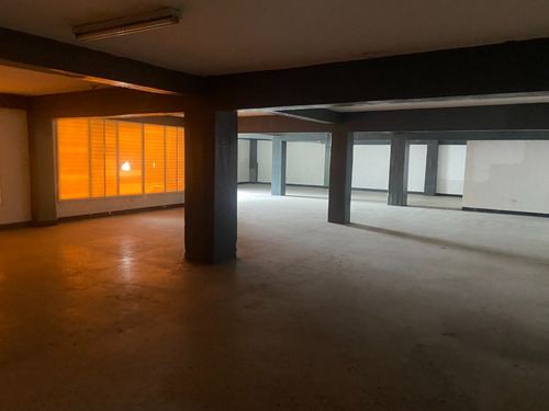 Imagen 18 de 23 de Local Comercial En Alquiler, Catia. Yolanda Goncalves Rah Mls #22-20885