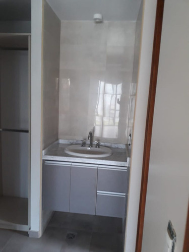 Alquiler,casa B. La Barraca.