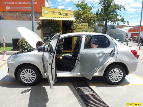 Imagen 10 de 25 de Suzuki Swift Dzire Team