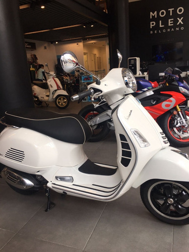 Vespa Gts 300