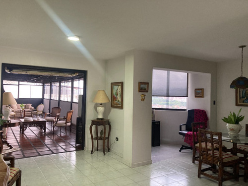 Apartemento En Res. Bermudas B, Urb. La Granja - Naguanagua Penthouse. Ina-472