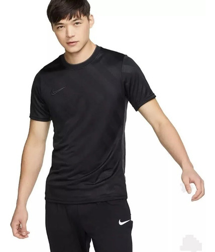 Camiseta Nike Brethe Academy (talle L) (Usado)