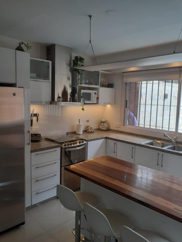 Imagen 3 de 19 de Casa 3 Ambientes Con Quincho, Pileta Y Dos Cocheras