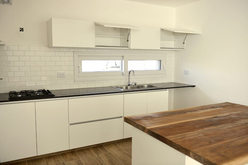 Imagen 5 de 13 de Casa Chalet En Venta Ubicado En Puertos - Araucarias, Escobar