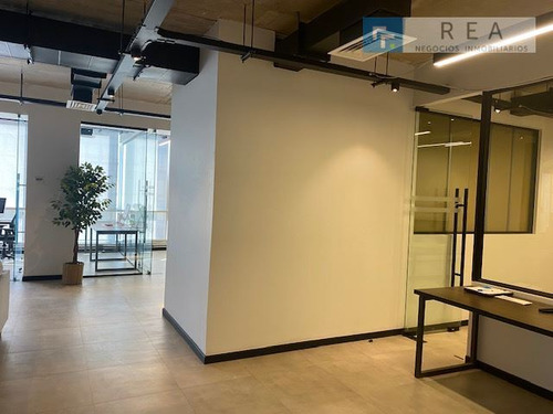 Imagen 2 de 15 de Oficinas En Venta En Huechuraba