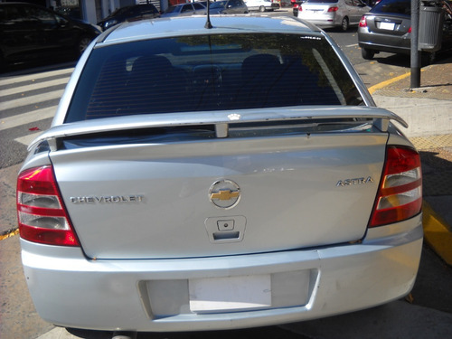 Imagen 4 de 15 de Chevrolet Astra 2.0 Gl Gnc 2009 Gris