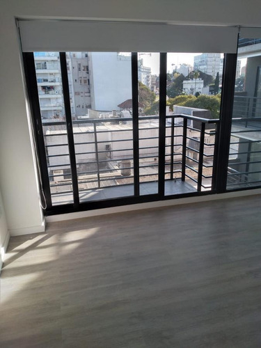 Imagen 6 de 18 de Monoambiente Con Amenities, Nuevo, Bv Artigas Y Maldonado, Piscina, Gim, Barbacoa, Renta !!