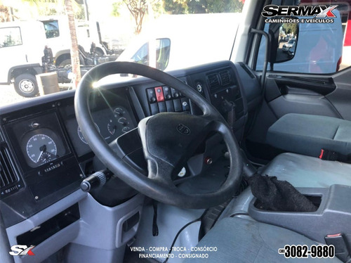 Imagem 7 de 9 de Volvo Vm 260