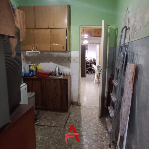 Imagen 6 de 8 de Casa 3 Dorm.- 228mts- Totales- Barrio Lomita De Oro