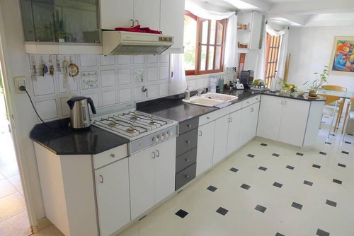 Imagen 8 de 29 de Barrio Parque Saavedra-magnífico Chalet Con Parque Y Piscina! Impecable Estado!