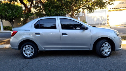 Imagem 7 de 14 de Renault Logan 2018 1.0 12v Authentique Sce 4p