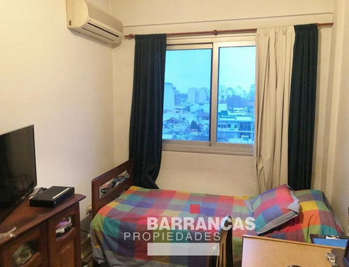 Departamento Tres Ambientes Con Cochera - Avenida Del Carril 3100