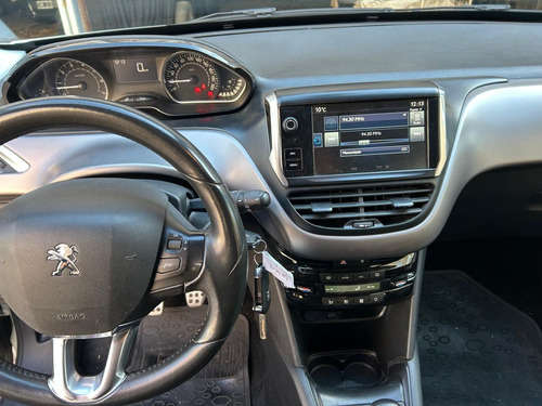 Peugeot 208 1.6 Feline