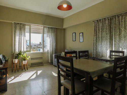 Imagen 4 de 15 de Departamento En Venta 3 Ambientes Con Ascensor. Zona Centro. Tandil