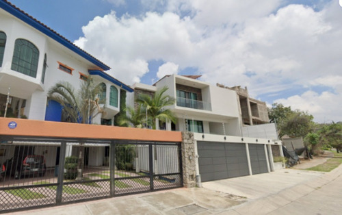 Casa En Venta Cto. De Las Flores Bugambilias Zapopan, Jalisco/ Recuperacion Bancaria Laab2