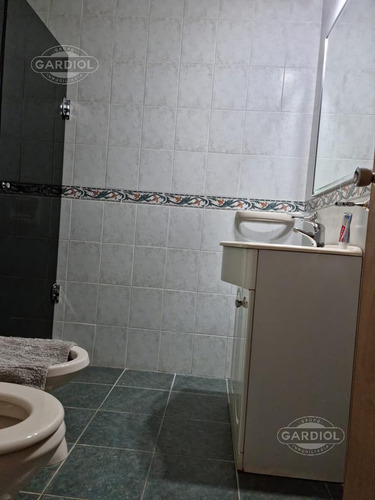 Casa 4 Dormitorios Con Piscina Sobre Ruta 10 ,interbalnearia Solanas.