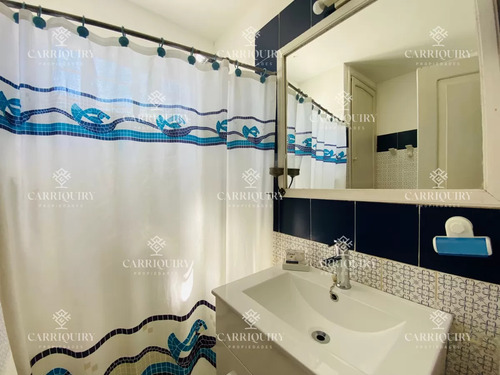 Casa A Metros Del Mar 3 Dormitorios 2 Baños Más Dependencia Con Baño