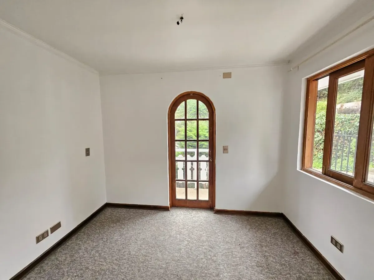 Imagen 5 de 26 de Rebajada | Los Almendros | 4d+3b | Sala De Estar | Patio