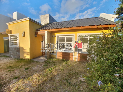Imagen 4 de 30 de Venta En Block - Dos Casas A Estrenar (barrio San Rafael)