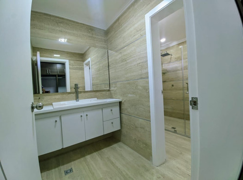Imagen 3 de 26 de Lujoso Y Moderno Town House En Villas De San Diego Country Club Atth-ar Rc