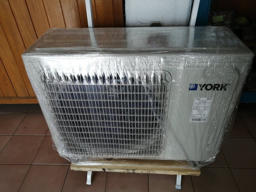 Aire Acondicionado Minisplit York Frio Calor 1 Ton 220v