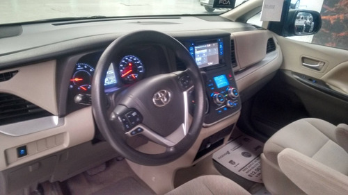 Toyota Sienna 2017