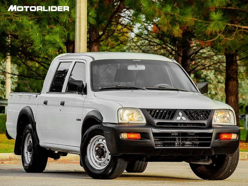Imagen 8 de 25 de Mitsubishi L200 New 2.5 Diesel 4x2 | Permuta / Financia