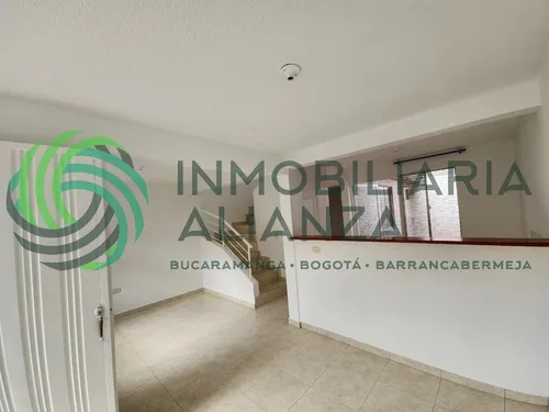 Casa En Arriendo En Paseo Del Puente. Cod A11361