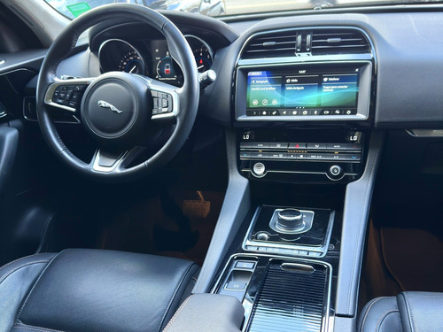 Jaguar F-PACE 2.0 16V INGENIUM PRESTIGE AWD 4P AUTOMÁTICO