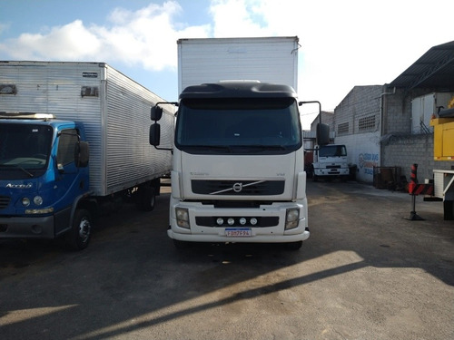 Imagem 2 de 18 de Volvo Vm 270