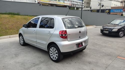 Imagem 6 de 8 de Volkswagen Fox 2008 1.6 Plus Total Flex 5p
