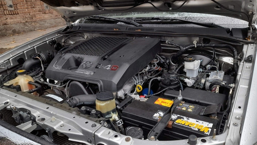 Imagen 13 de 15 de Toyota Sw4 3.0 Srv Cuero 2007